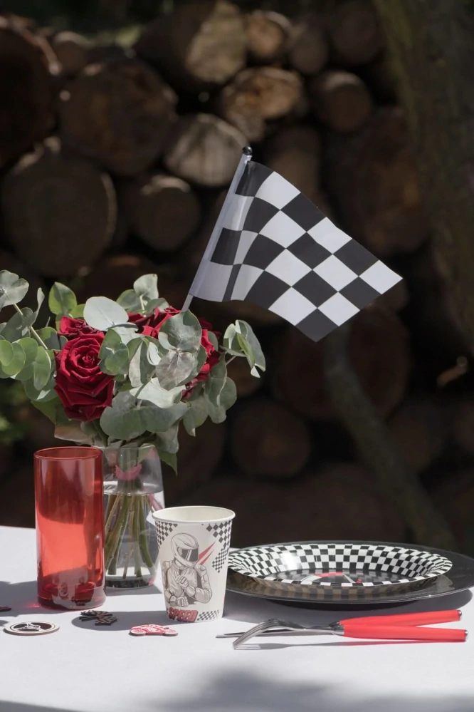 Šachovnicové závodní vlaječky 4ks