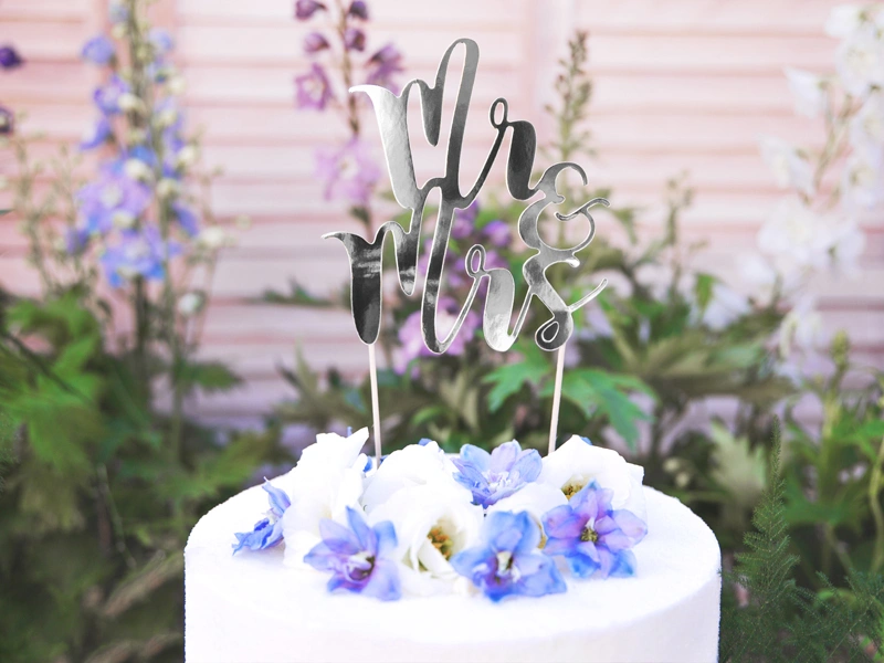 Dortová ozdoba Mr. & Mrs. stříbrná