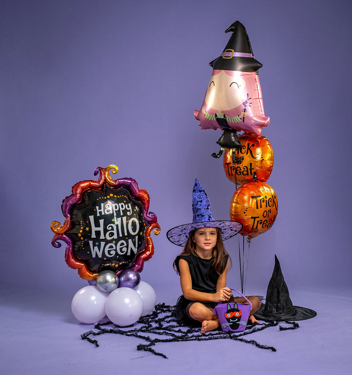 Foliový balonek halloween - malá čarodějnice 84 cm