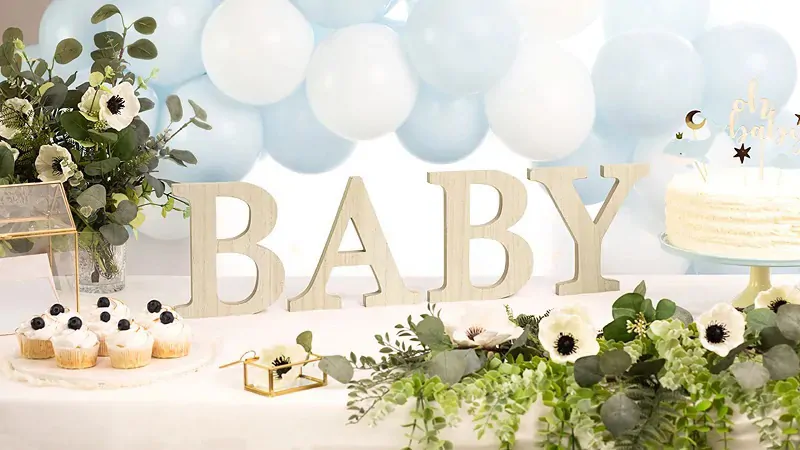 Dřevěný nápis Baby