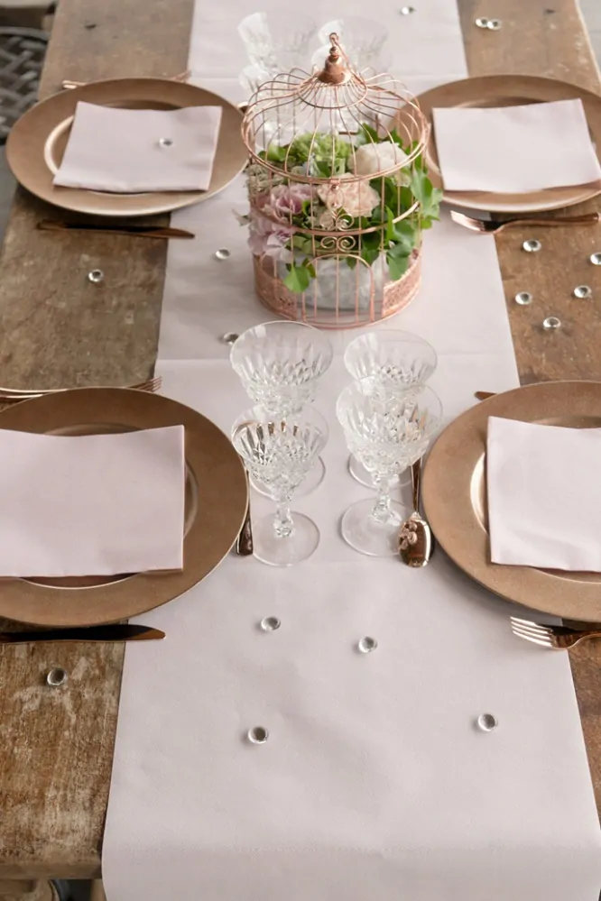 Stolová šerpa bílá