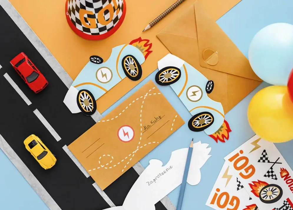 Papírové party pozvánky Závodní auta 6 ks