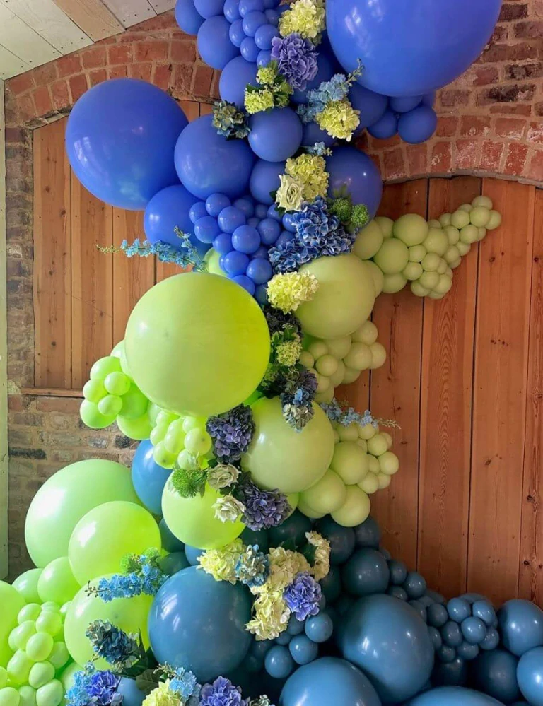 Dekorační pastelové balonky limetkově zelené 13 cm/5" 100 ks