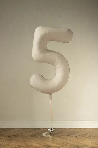 Foliová číslice světle béžová matná 5 - 86 cm