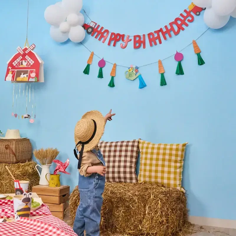 Girlanda Happy Birthday Farma 2 ks