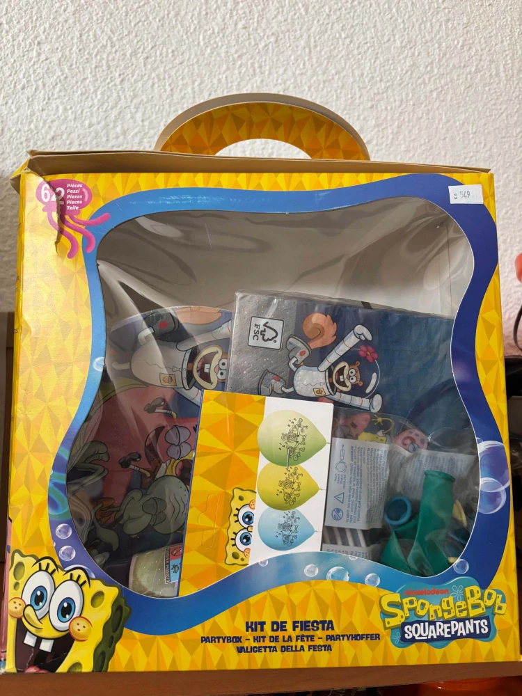 2. jakost Narozeninový set Sponge Bob 62 ks