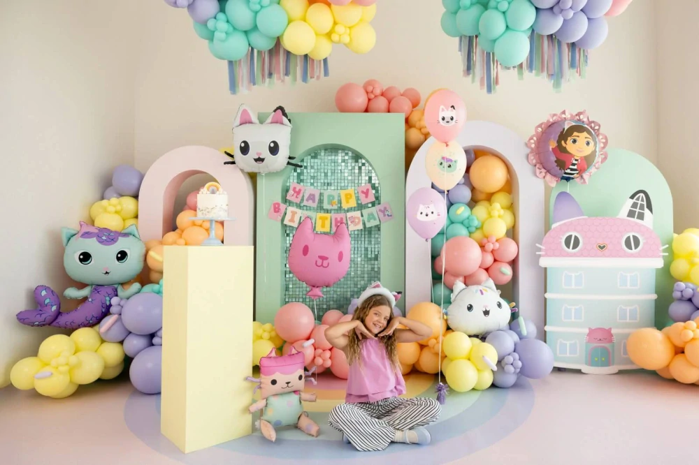Foliové balonky Gábinin kouzelný domek Baby box s růžovou kočkou 2 ks