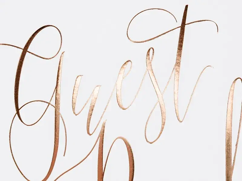 Svatební kniha hostů bílá s Rose gold nápisem - 22 stránek