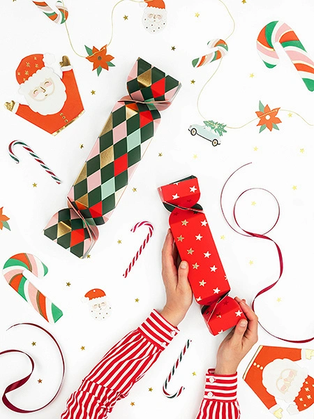 Papírové ozdoby na dárky - santa mix 12 ks