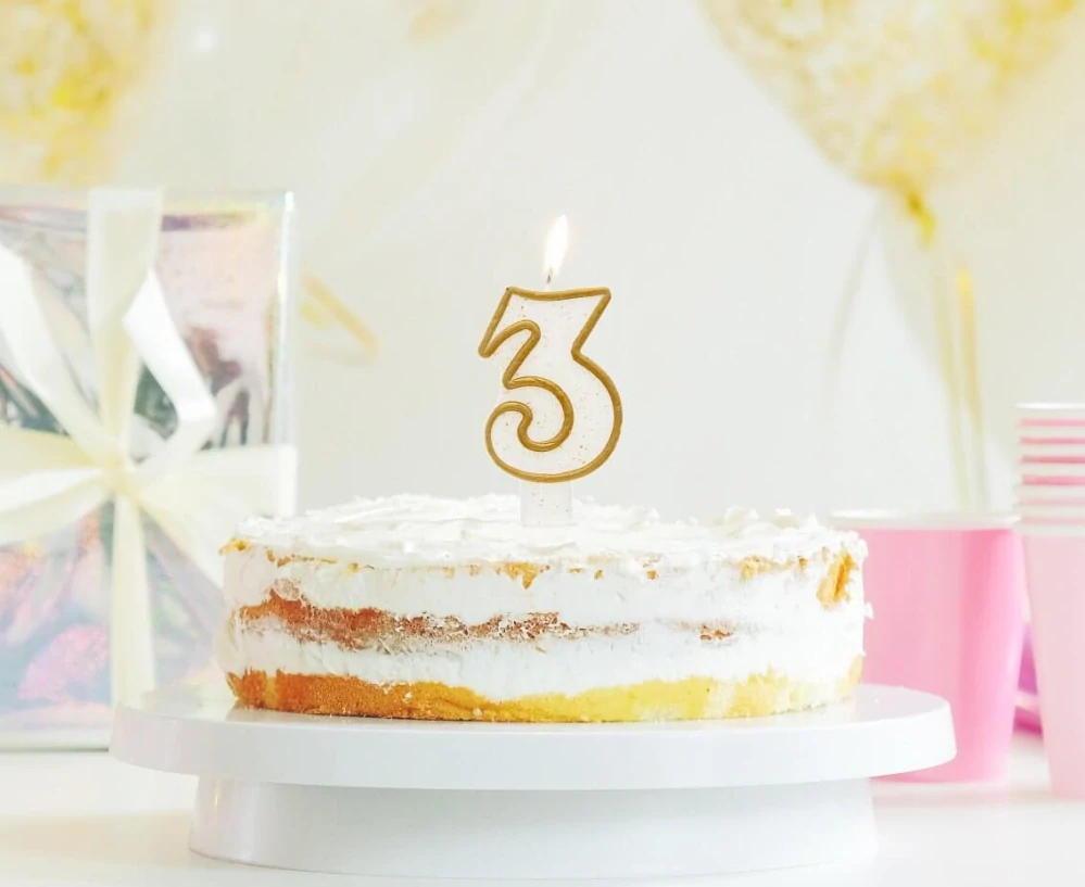 Svíčka narozeninová číslice 3 zlatá