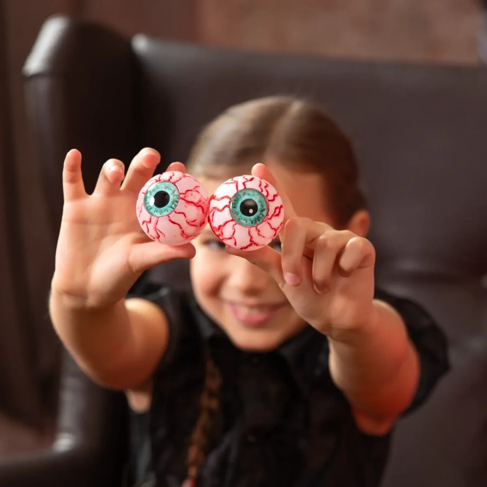 Halloweenská dekorace oční bulvy svítící ve tmě 4 ks