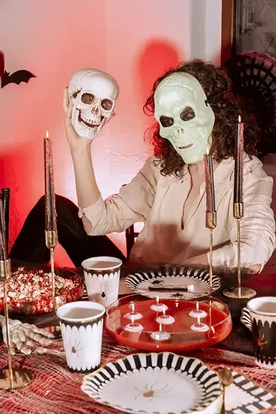 Maska Kostlivec svítící ve tmě