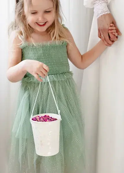 Bílý kbelík na květiny s potiskem