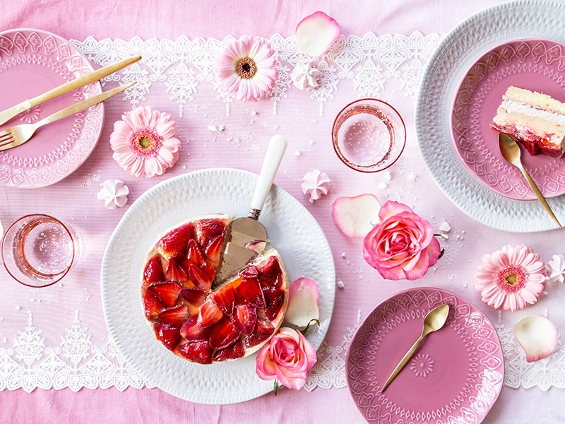 Dekorativní krajka 0.15x9m bělavá III