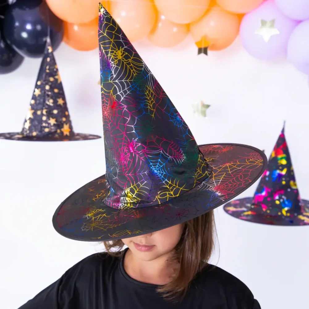 Čarodějnický klobouk s barevnou pavučinou