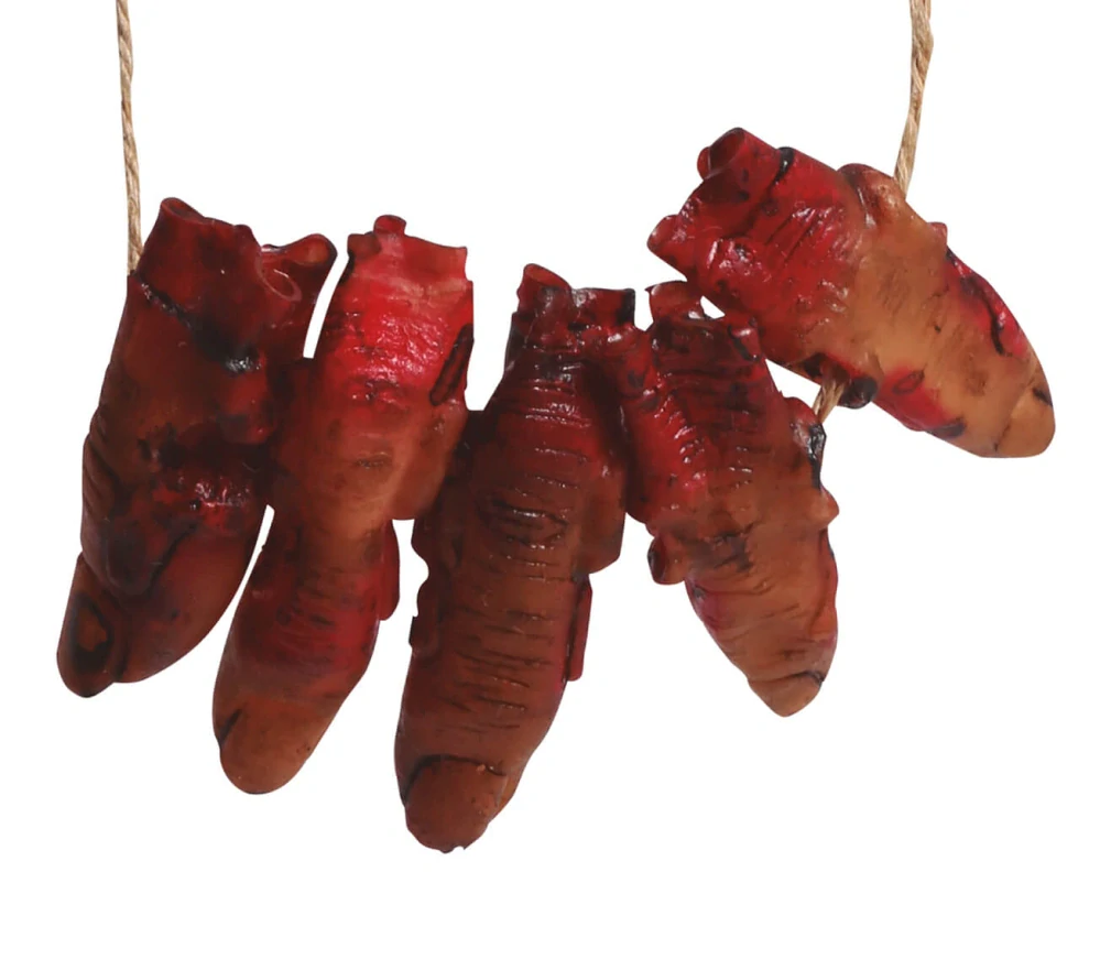 Halloweenský náhrdelník s krvavými prsty