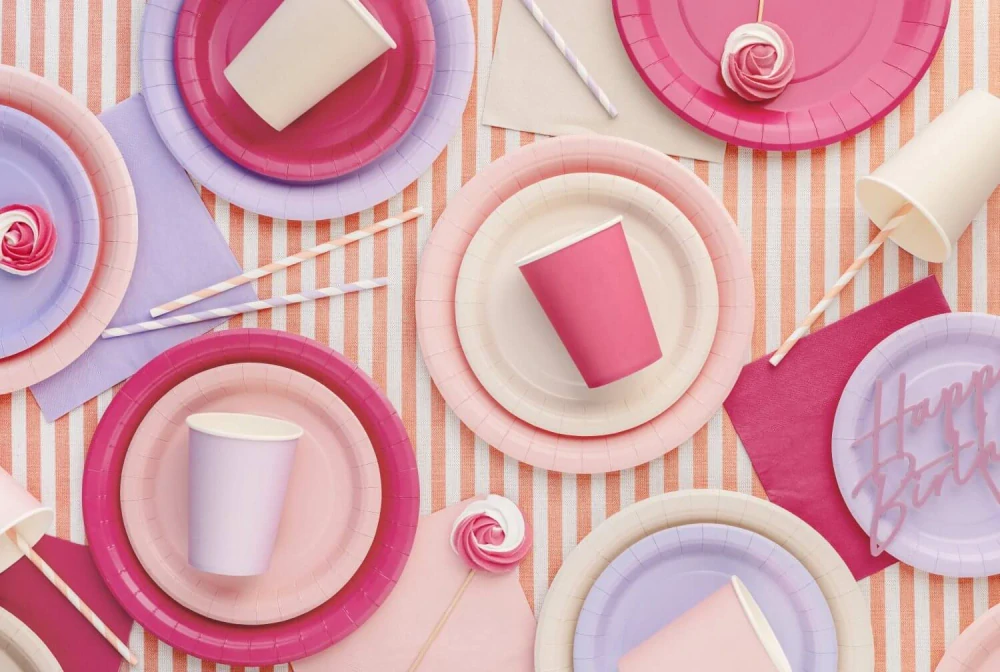 Papírové talíře tmavě růžové 18 cm – 6 ks