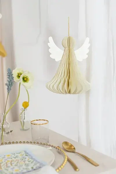 Papírová závěsná dekorace Anděl 24 cm