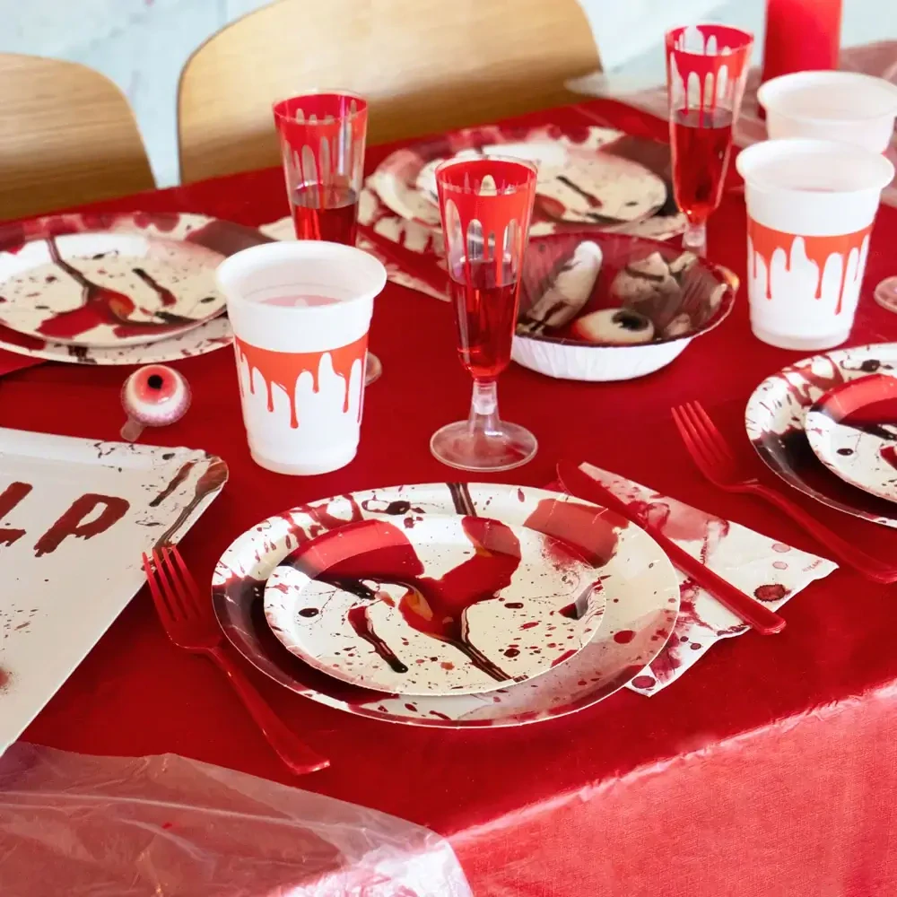 Papírové misky Krvavé skvrny Halloween 6 ks