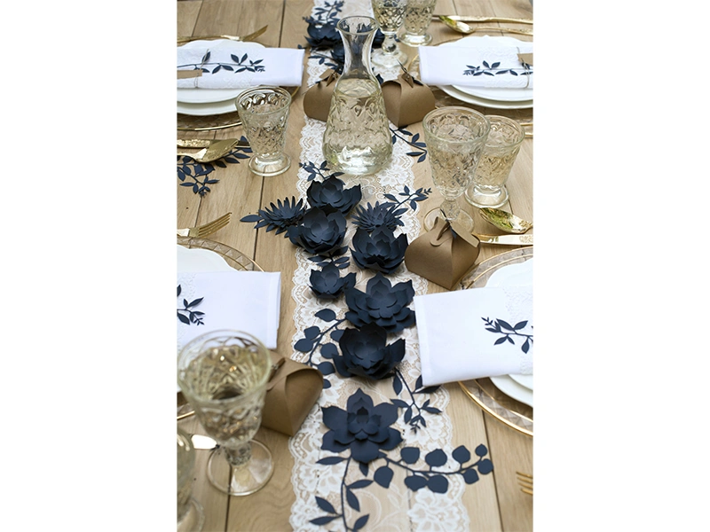 Papírové dekorační květiny, tmavě modré 3ks