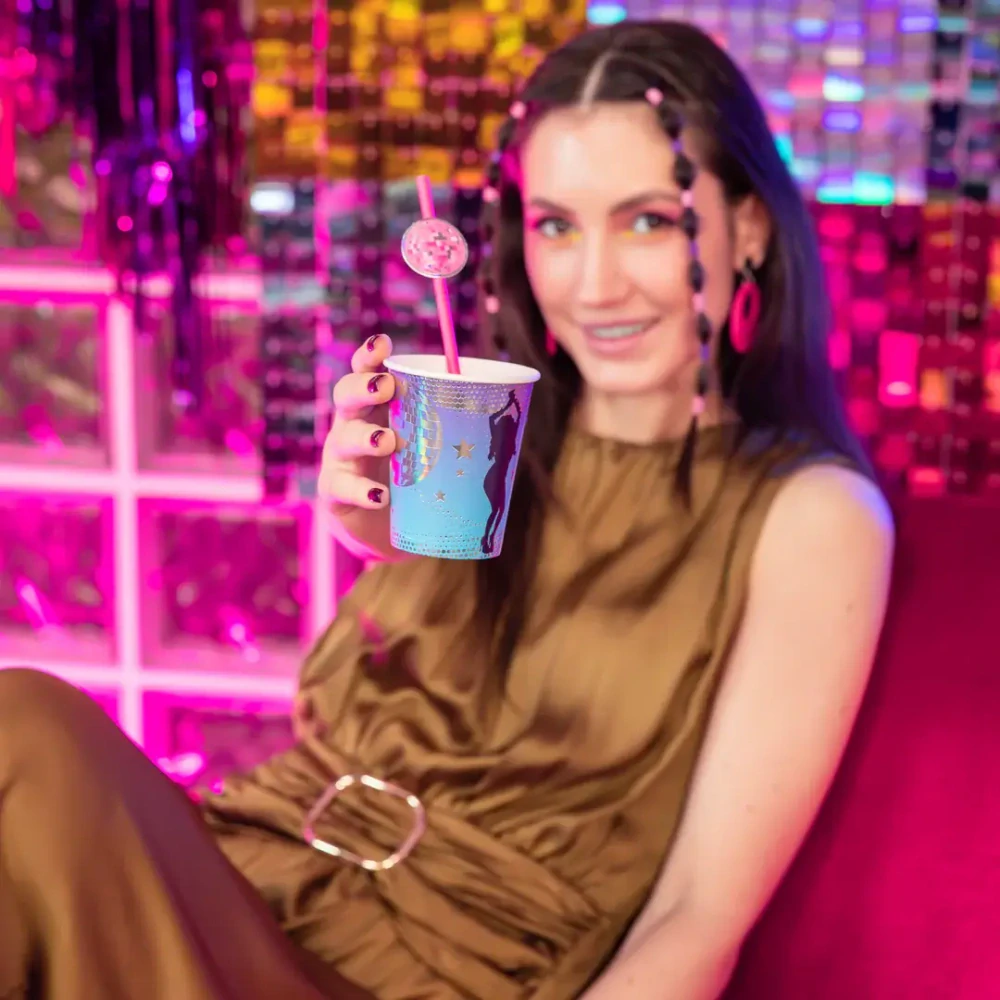 Papírové kelímky Retro 6 ks