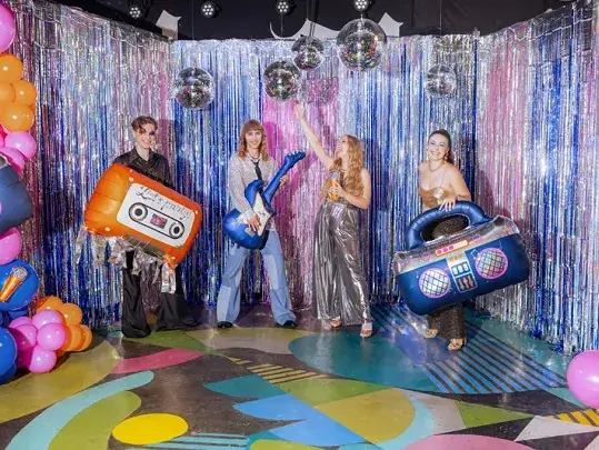 Fóliový balónek Retro kazeta Let's Party 110 × 80,5 cm