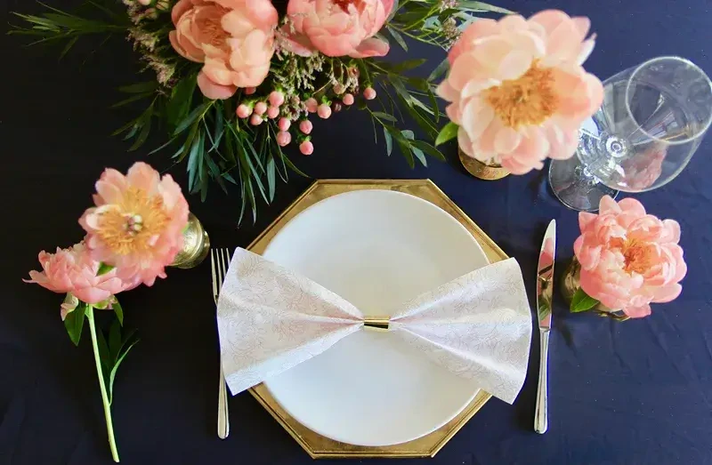 Dekorační kroužky na ubrousky zlaté 10 ks