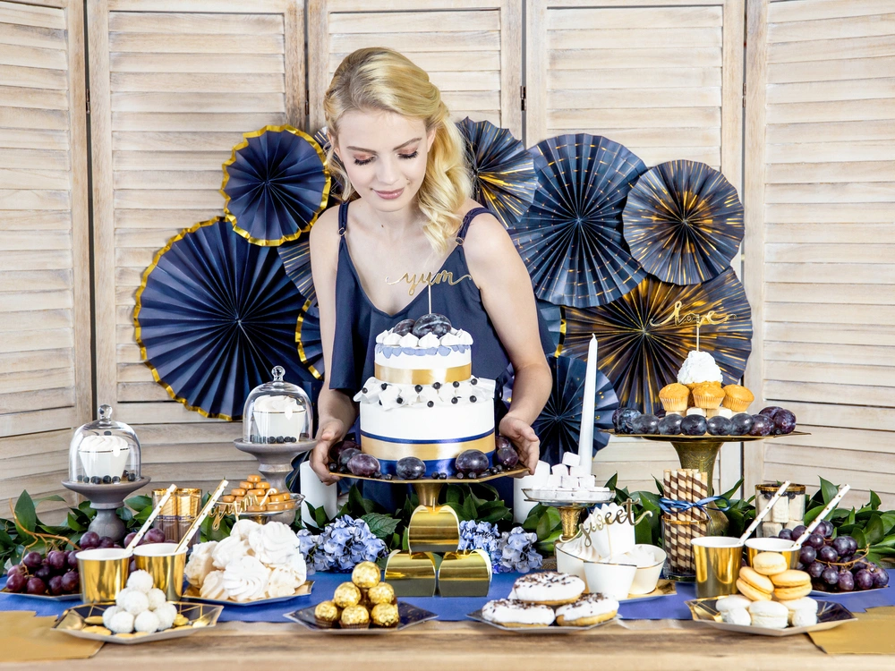 Košíček na cupcake, 4,8x7.6x4,6cm bílý, 6ks