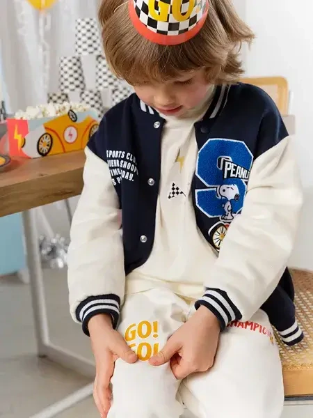 Samolepky Závodění