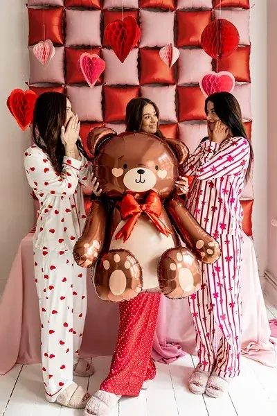 Foliový balonek sedící medvídek s mašlí 59 x 88 cm