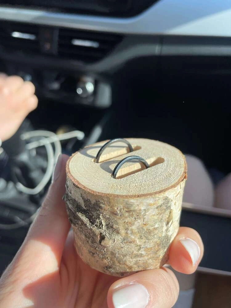 Dřevěný špalík na prstýnky 6 cm