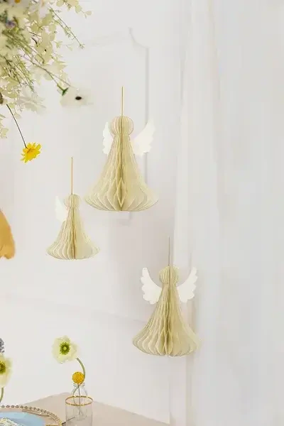 Papírová závěsná dekorace Anděl 15 cm