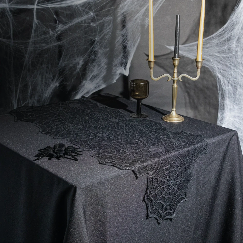 Stolová šerpa černá Halloweenská pavučina
