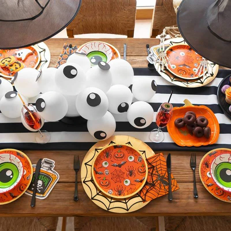 Papírové talíře Halloween oranžové 23 cm - 6 ks