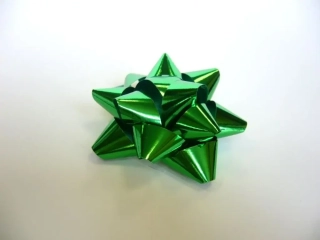 Mašle na dárek - rozeta metalická zelená