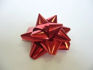 Mašle na dárek - rozeta metalická červená