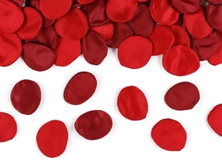 Lístky růží - textilní červené