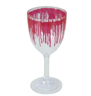 Plastový pohár tekoucí krev